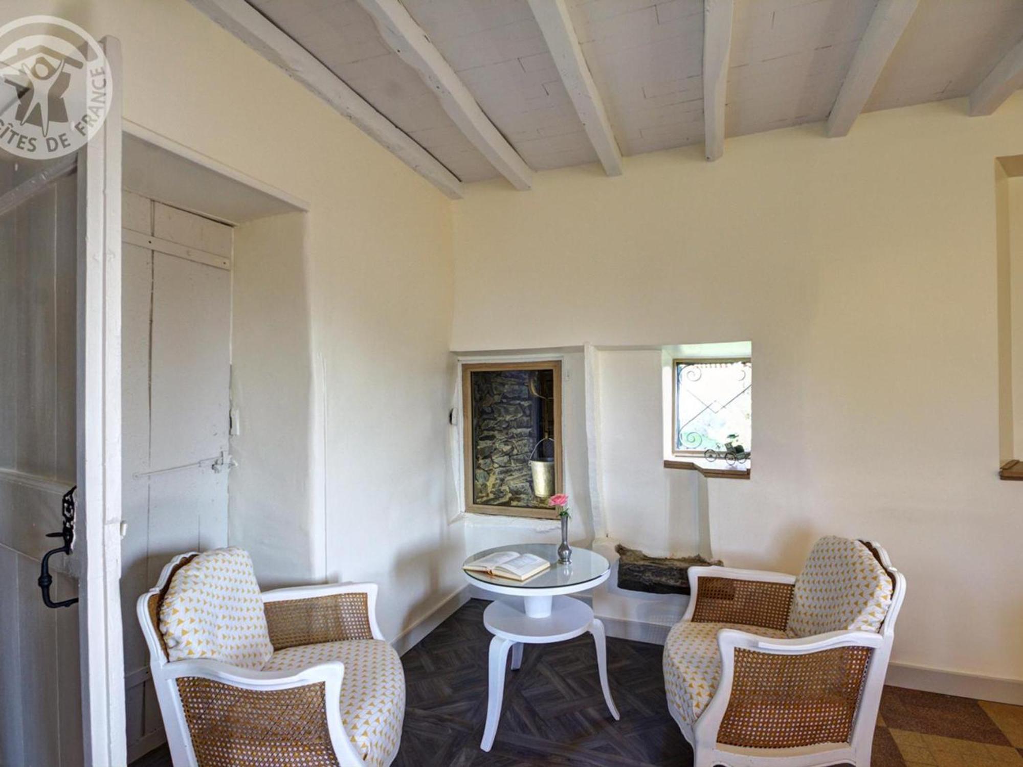 Gite Spacieux Avec Jardin Arbore Et Jeux Enfants, A Proximite De St-Etienne Et Lyon - Fr-1-496-147 Montchal Εξωτερικό φωτογραφία